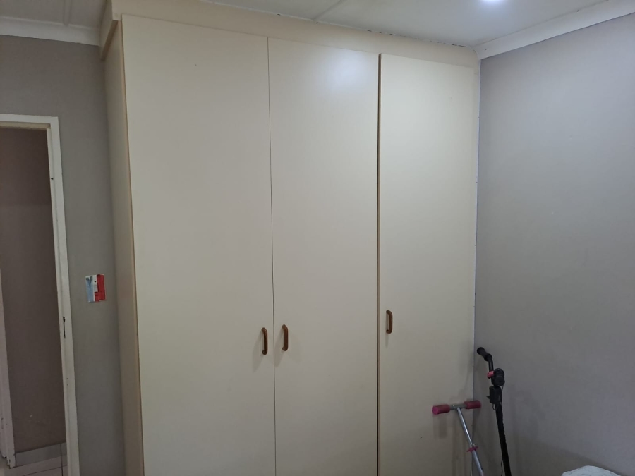 3 Bedroom Property for Sale in Nahoon Valley Park Eastern Cape